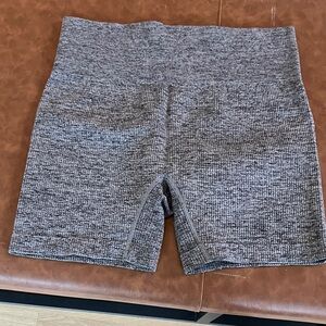 Colsie Gray Women's High-Waisted Shorts